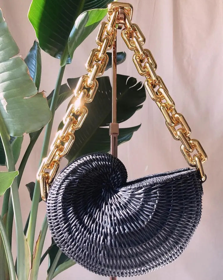 Fashion Thick Chains Rattan Conch Women Shoulder Bags Design Wicker Woven Handbags Luxury Summer Beach Straw Bag Bali Purse 2023